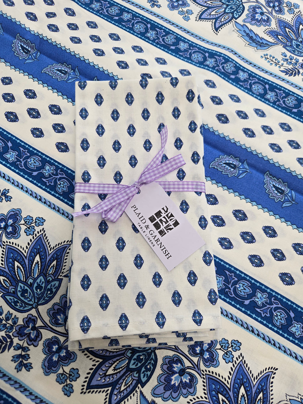 Lisa Tablecloth Blue & White