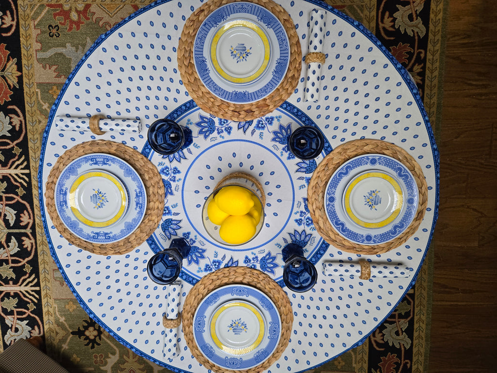 Lisa Tablecloth Blue & White