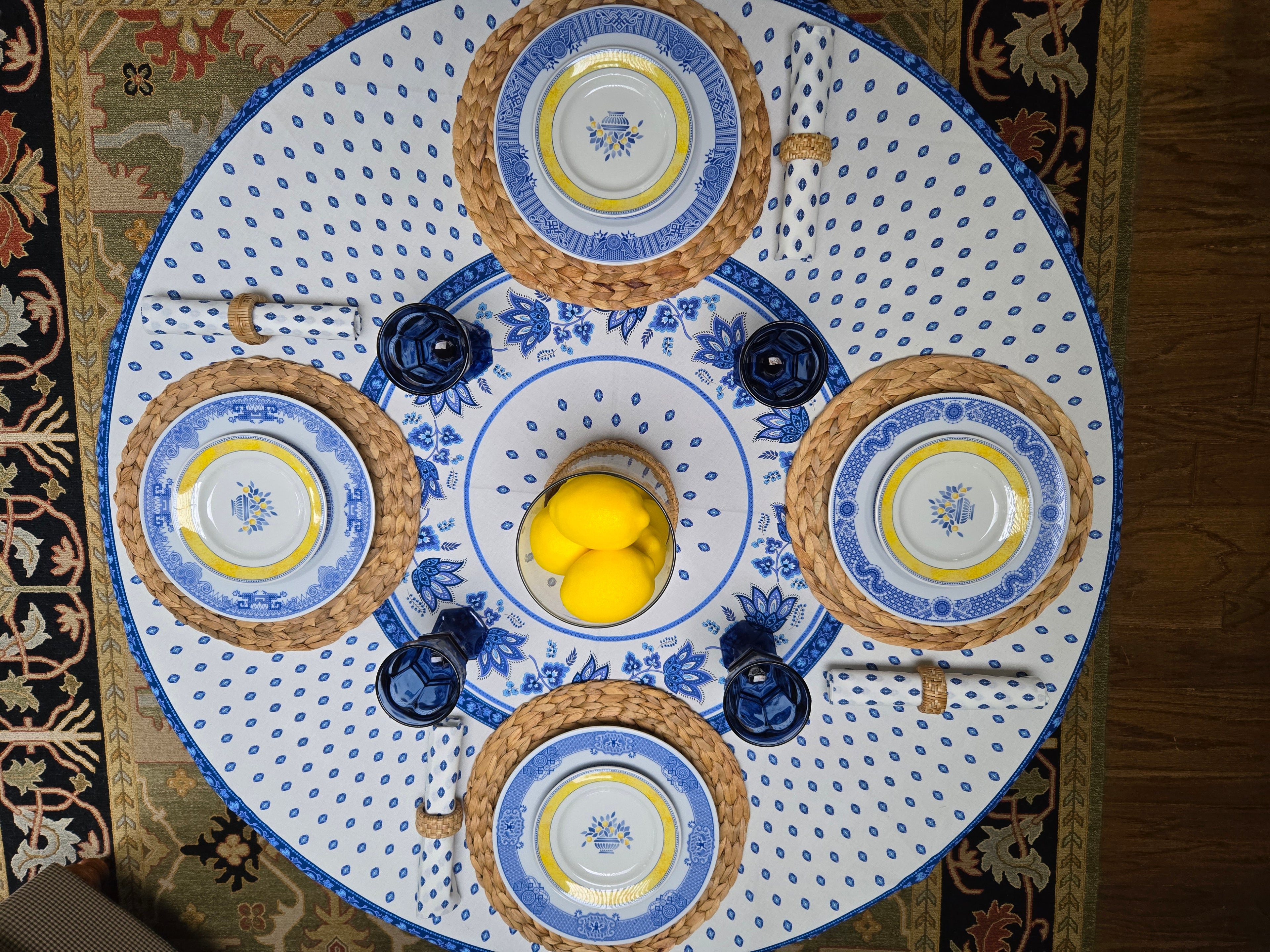 Lisa Tablecloth Blue & White