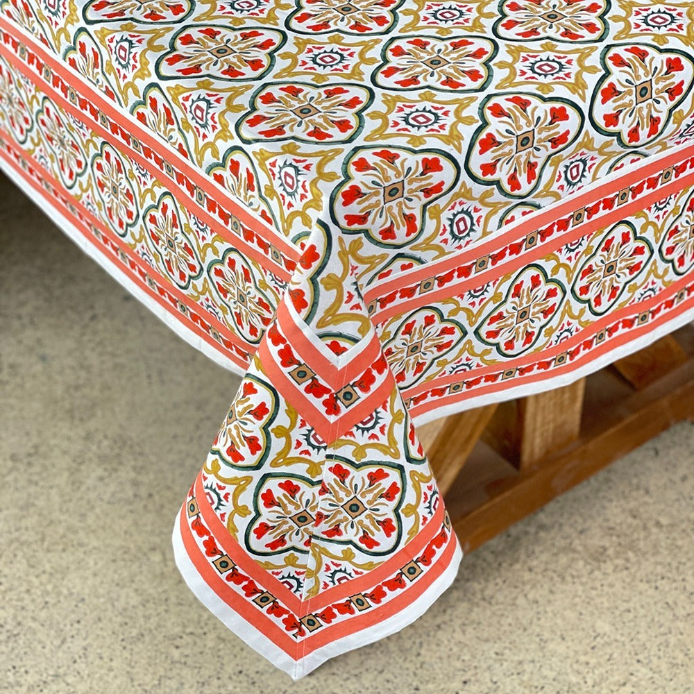Costa Tablecloth – Plaid and Garnish